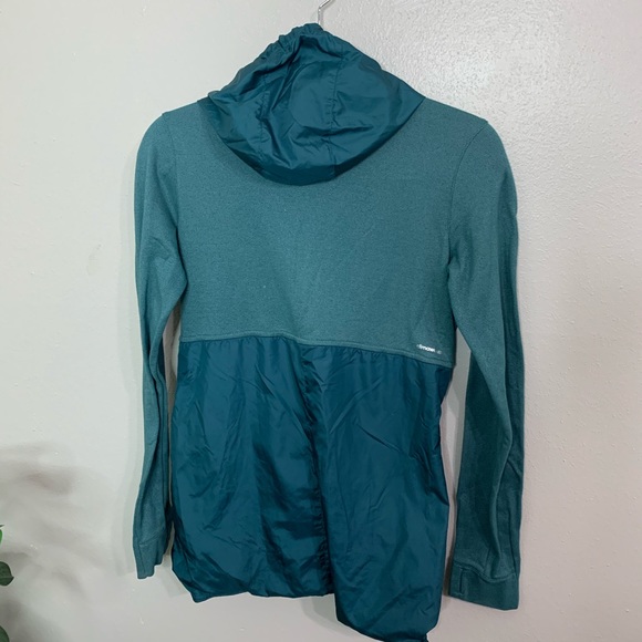 - EUC ADIDAS CLIMAWEAR RUNNING ZIP PULLOVER … - Picture 3 of 4